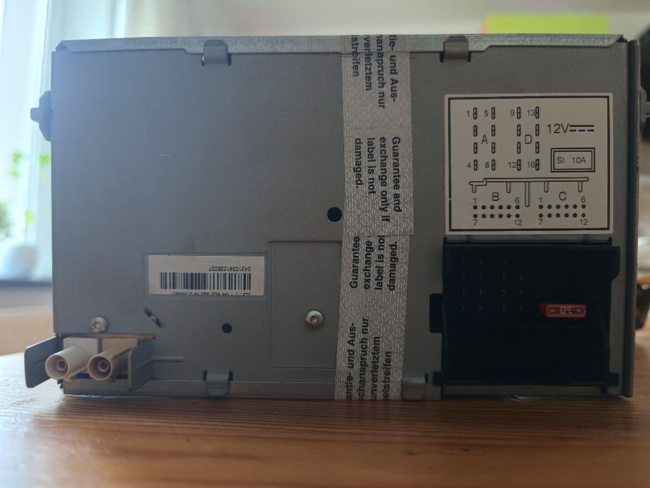 Radio VW RCD300 mp3 z kodem, 100% sprawne, Passat B6, Golf V, Jetta