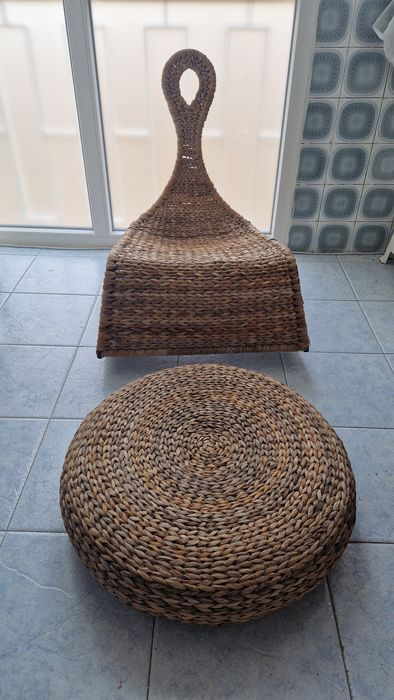 Conjunto poltrona e puff de verga IKEA