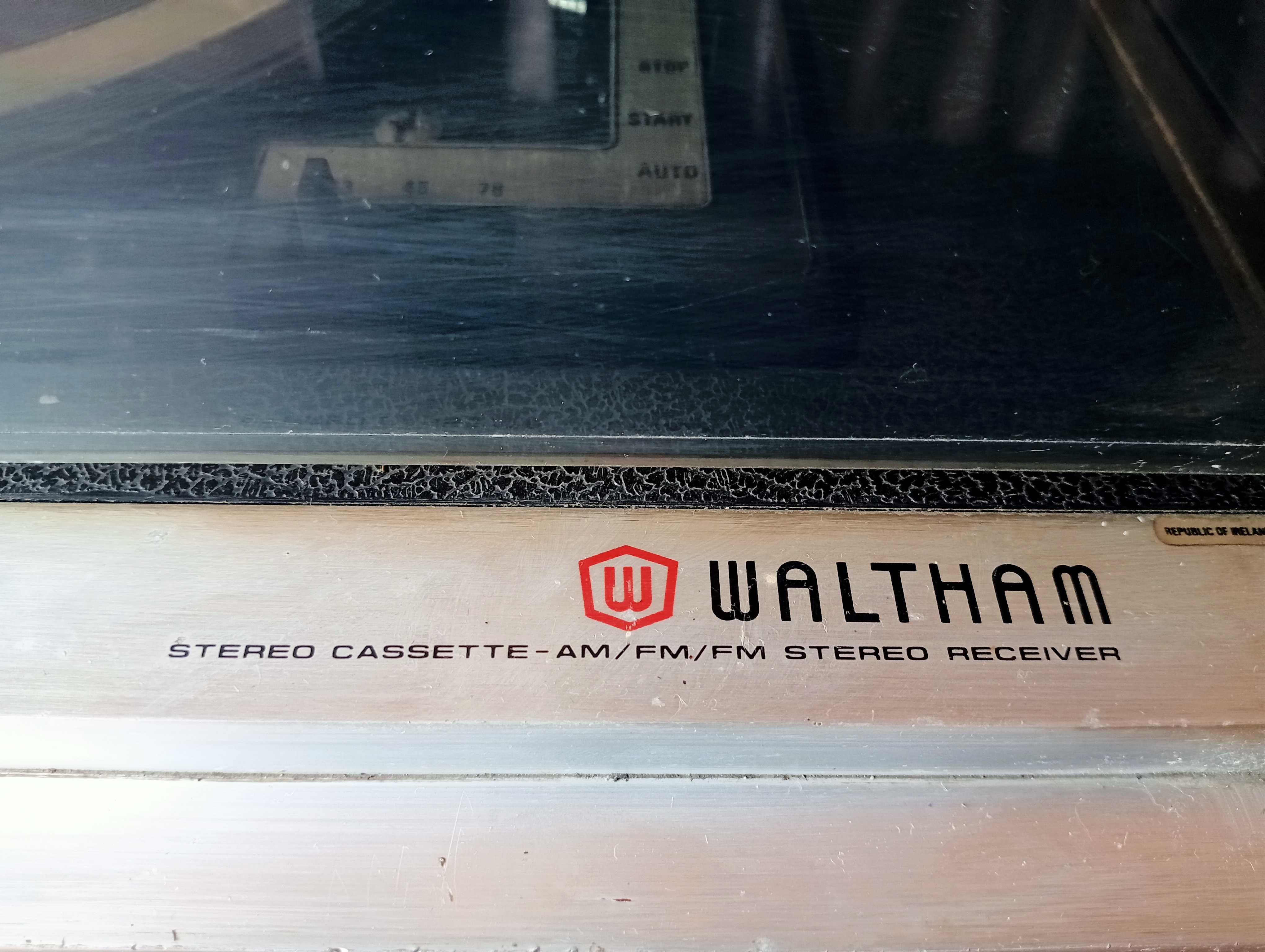 Aparelho vintage waltham  leitor de vinil, cassete e radio