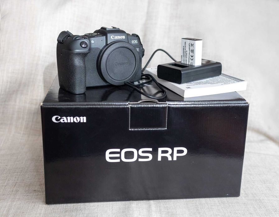Canon EOS RP 2023 року