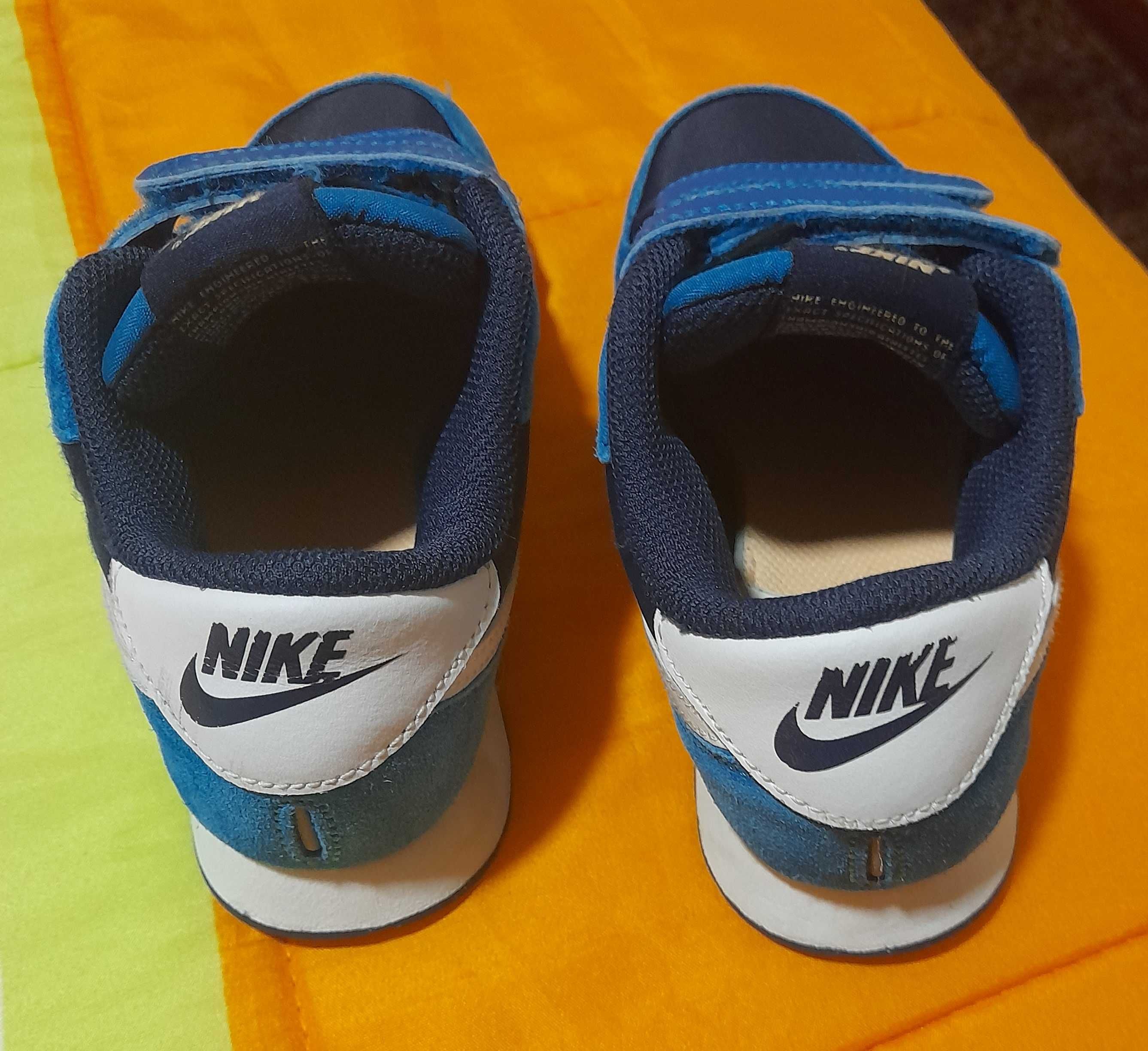 NIKE - tamanho 30