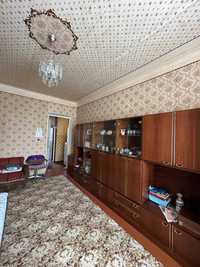 Продам 2-х кімнатну квартиру на вул. Титова, 2.