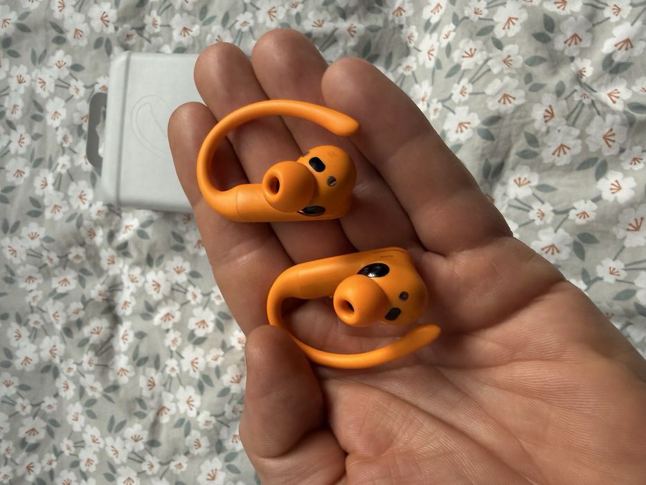 BEATS Powerbeats Pro 2