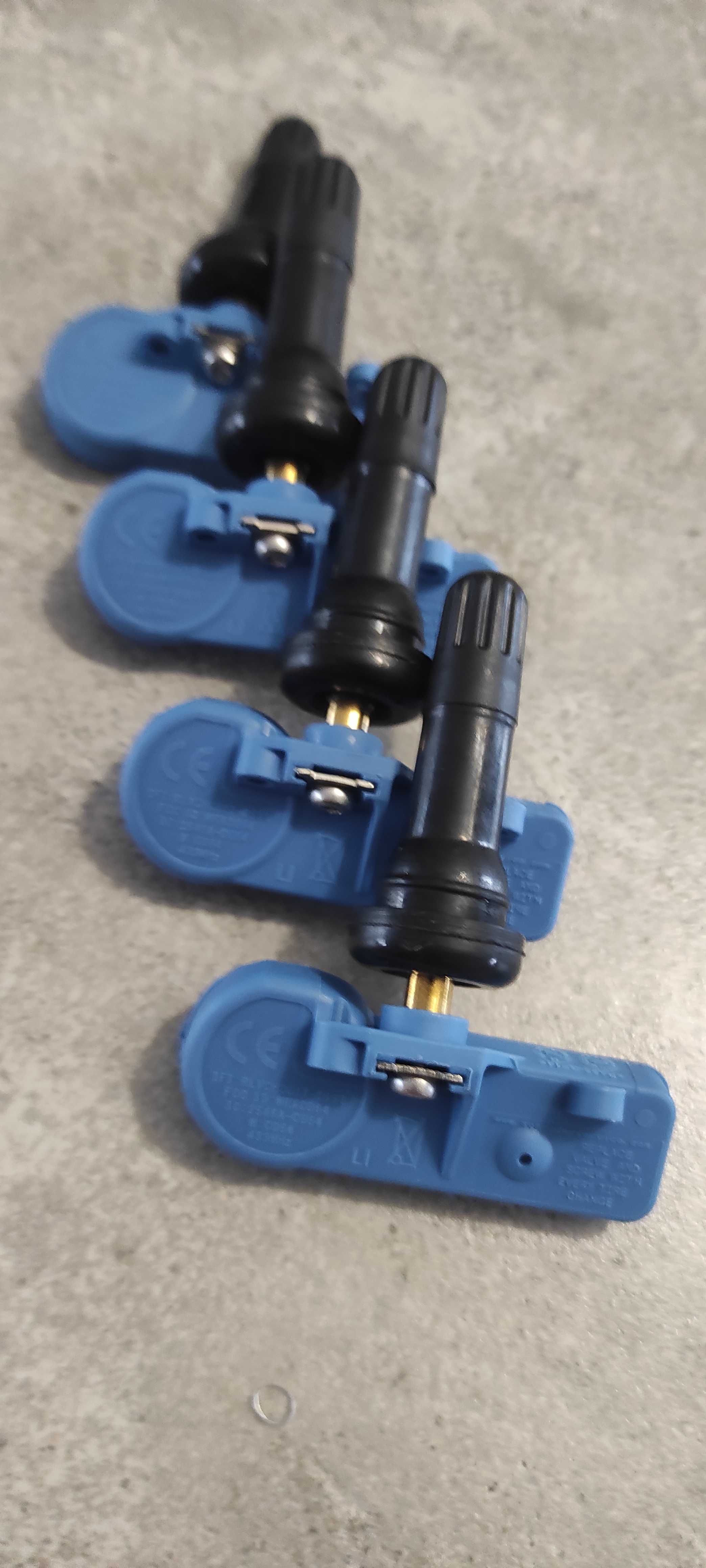 Czujniki TPMS nowe OPEL corsa e cena za 4 sztuki.