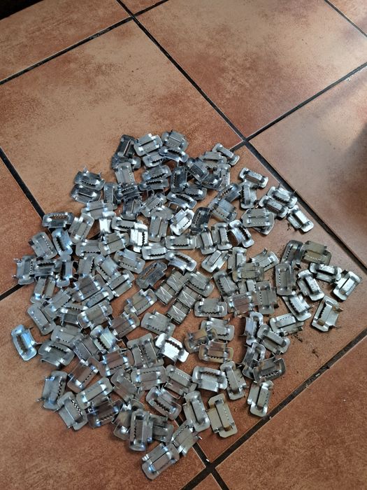 Oddam za darmo zapinki