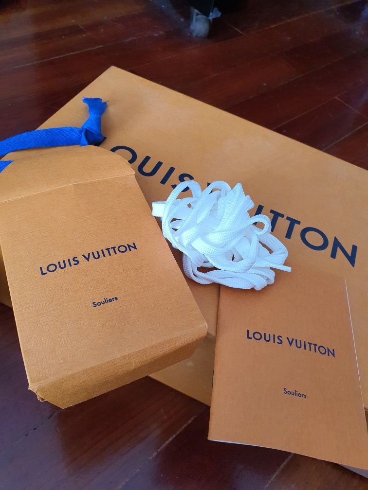 Sapatilhas Louis Vuitton autênticas