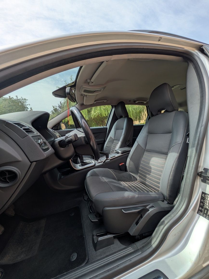 Volvo v50 1.6d 110cv