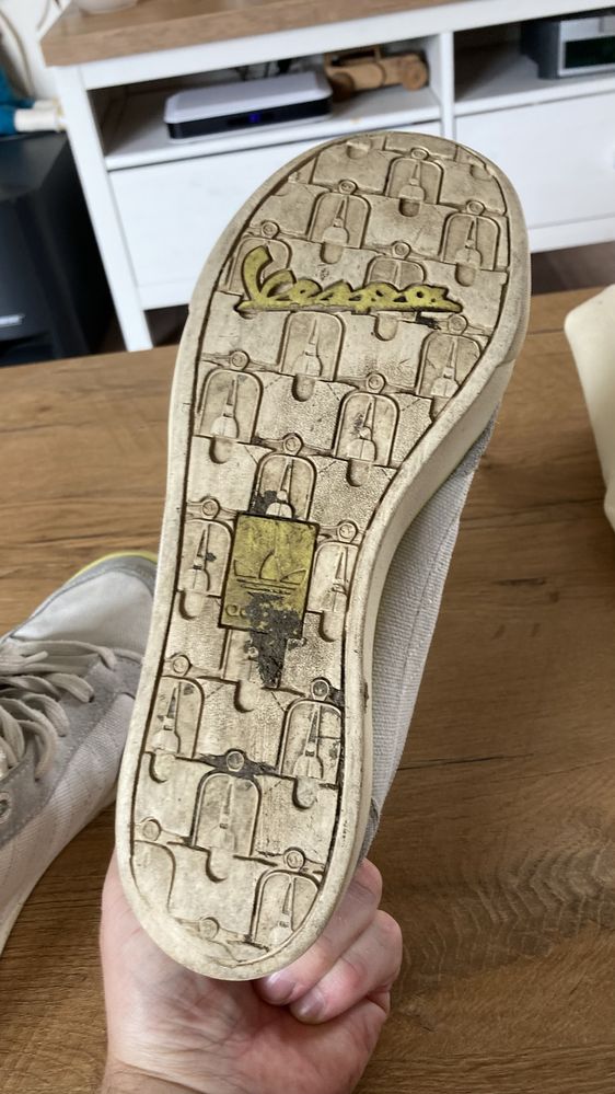 Buty Adidas model vespa malo uzywane nie przepocone