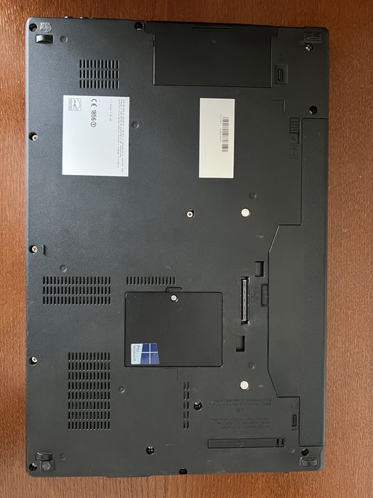 Ноутбук Fujitsu Lifebook E753 привезений з Німеччини