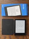 Czytnik Amazon Kindle 10 generacji + oryginalna okładka