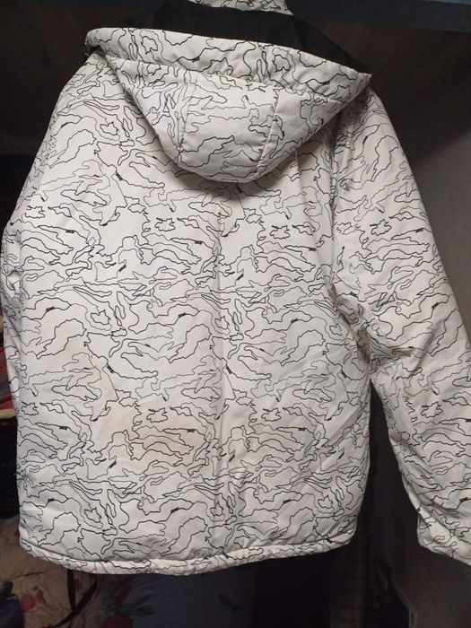 Продам пуховик у відмінному стані