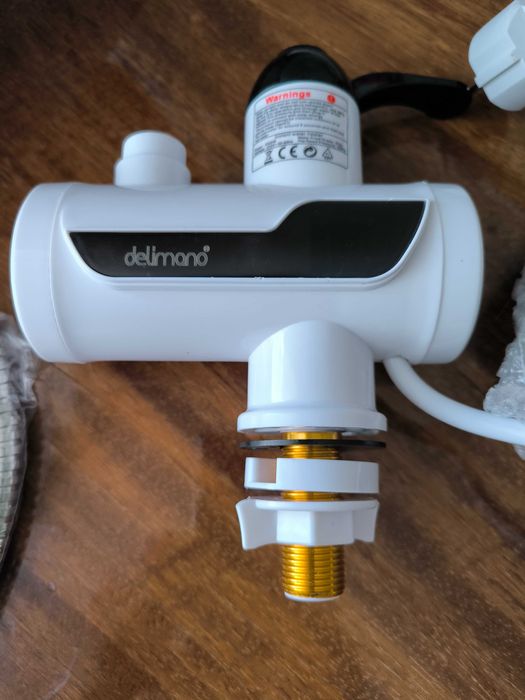 Кран проточный водонагреватель с душем, 3 кВт