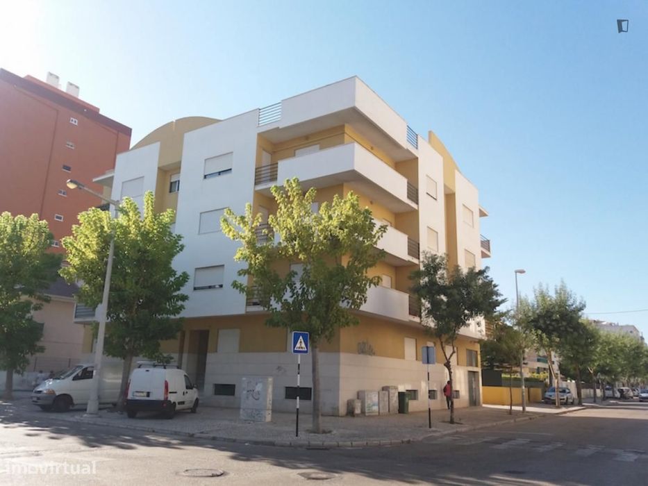 Apartamento com 1 quartos - localizado em Costa da Caparica Lisbon