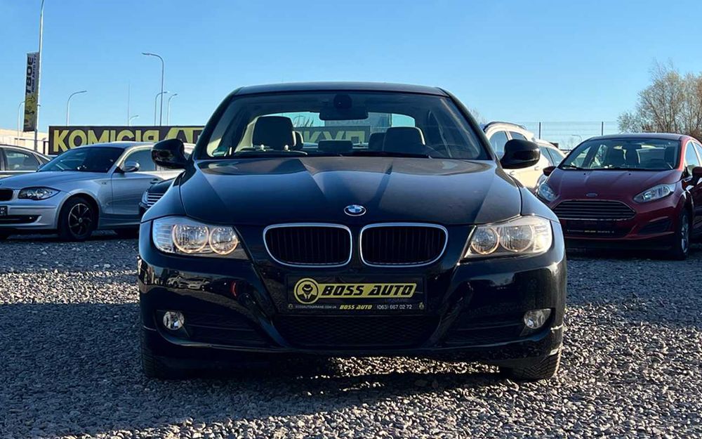 BMW 320 I 2010 рік