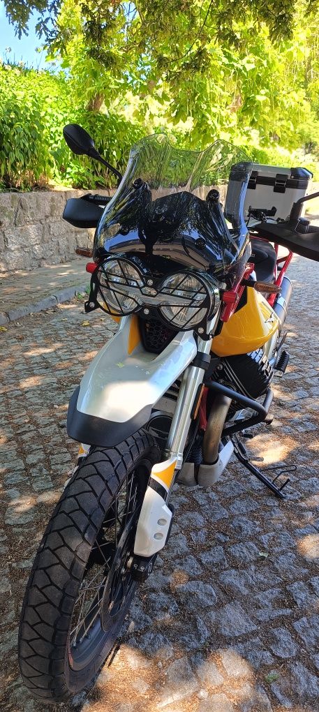 Moto Guzzi V85TT