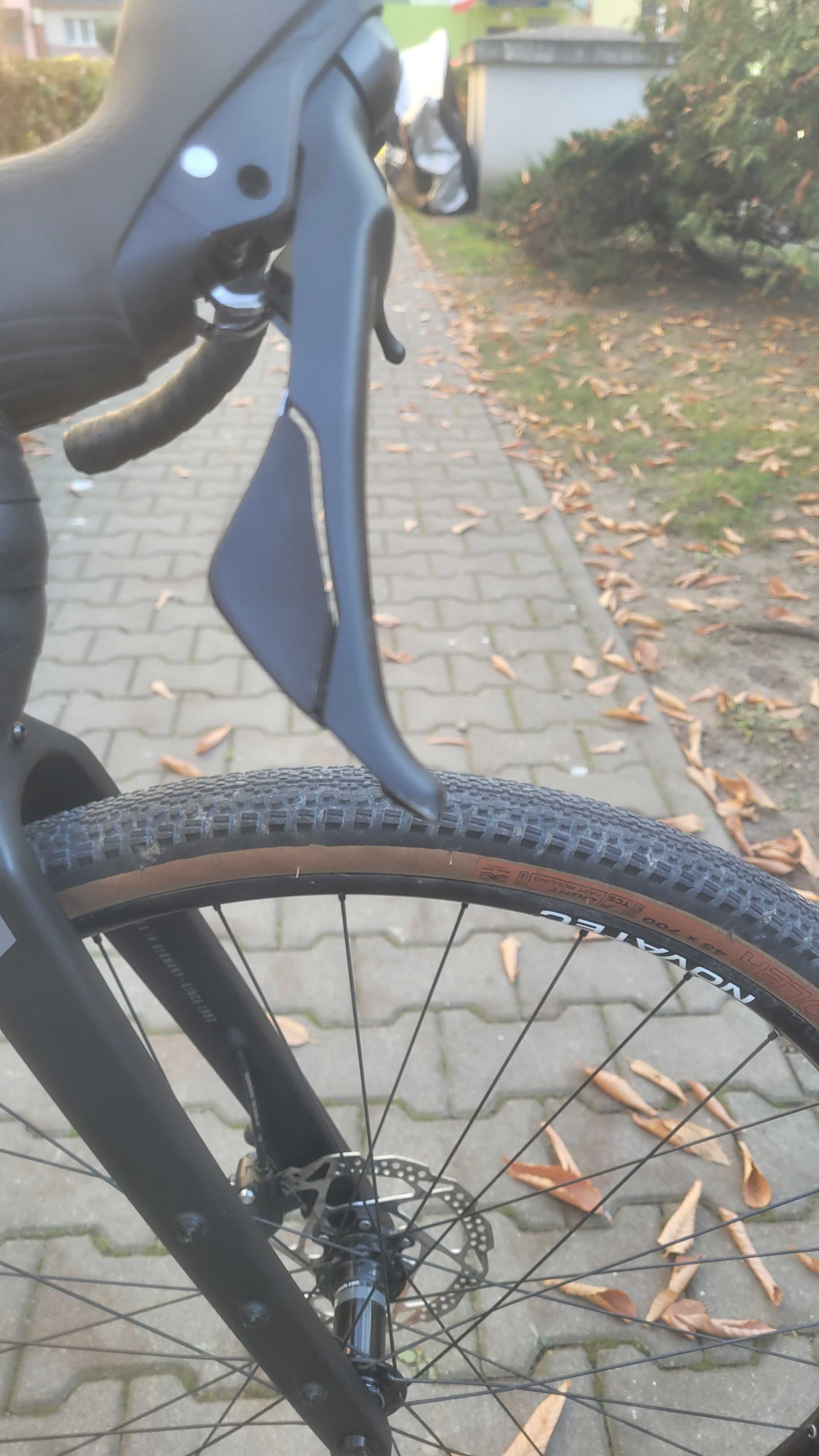Gravel Rower Focus Atlas 6.8 Rozmiar S GRX AbsoluteBlack
