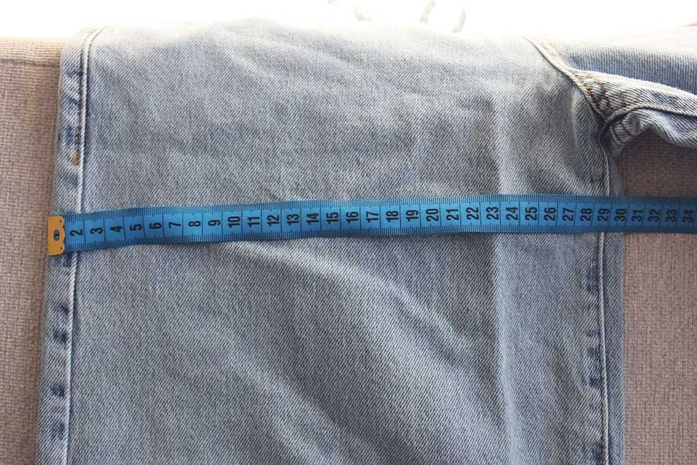 Jeansy damskie NA-KD Slouchy dzwony flare mom jeans spodnie jeansowe