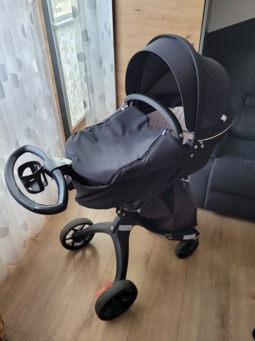 Wózek Strokke Xplory 2w1 - gondola + spacerówka + śpiworek
