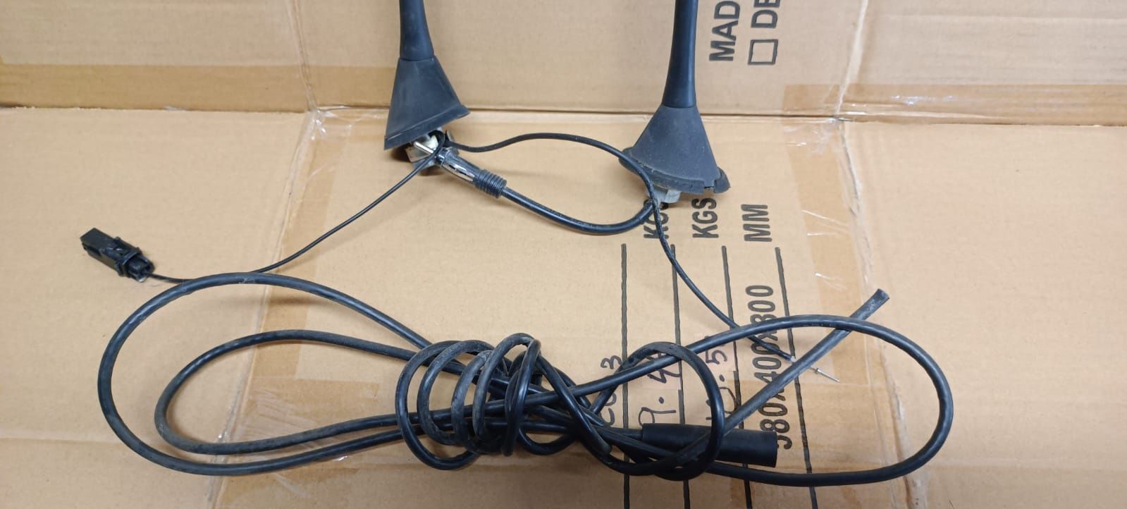 Antena dachowa oryginał Fiat Panda II pasuje od 03 do 12 roku
