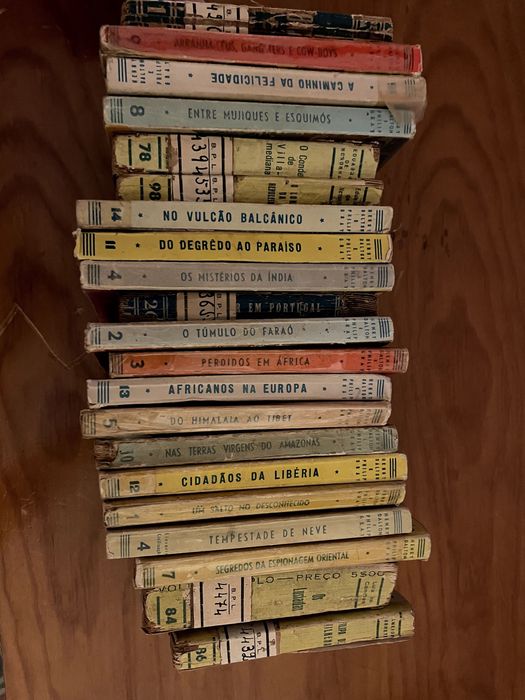Conjunto livros Salazar, infantis antigos, Fernando Pessoa, os Maias