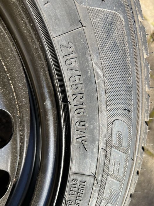 Toyo Celsius 215/55 R16