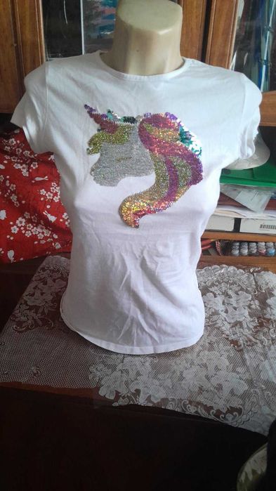 Яскрава футболка з паєтками INEXTENSO для дівчинки-підлітка дешево