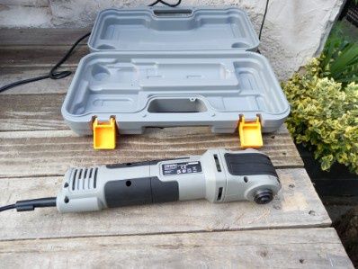 Titan TTB892MLT 300W Elektryczne narzędzie wielofunkcyjne 240V