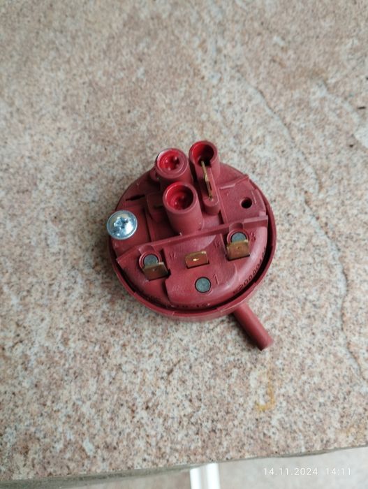 Пресостат (датчик рівня води) для пральної машини Ardo HD 505.