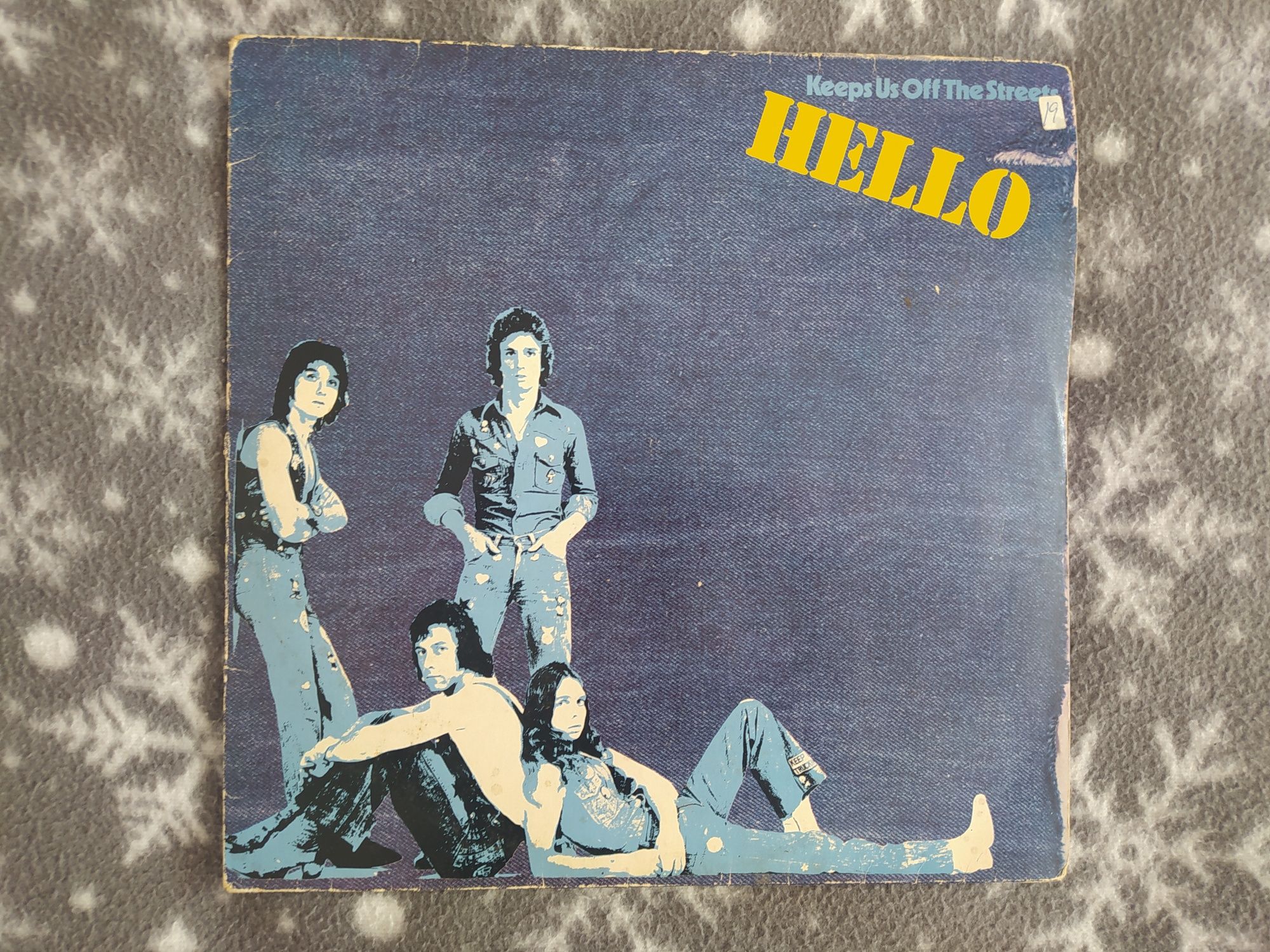 Hello – Keeps Us Off The Streets  EX