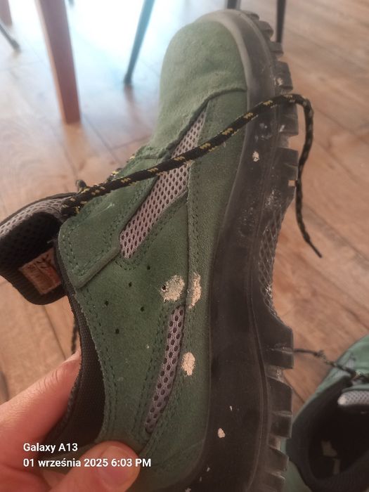 Buty robocze wzmocnione
