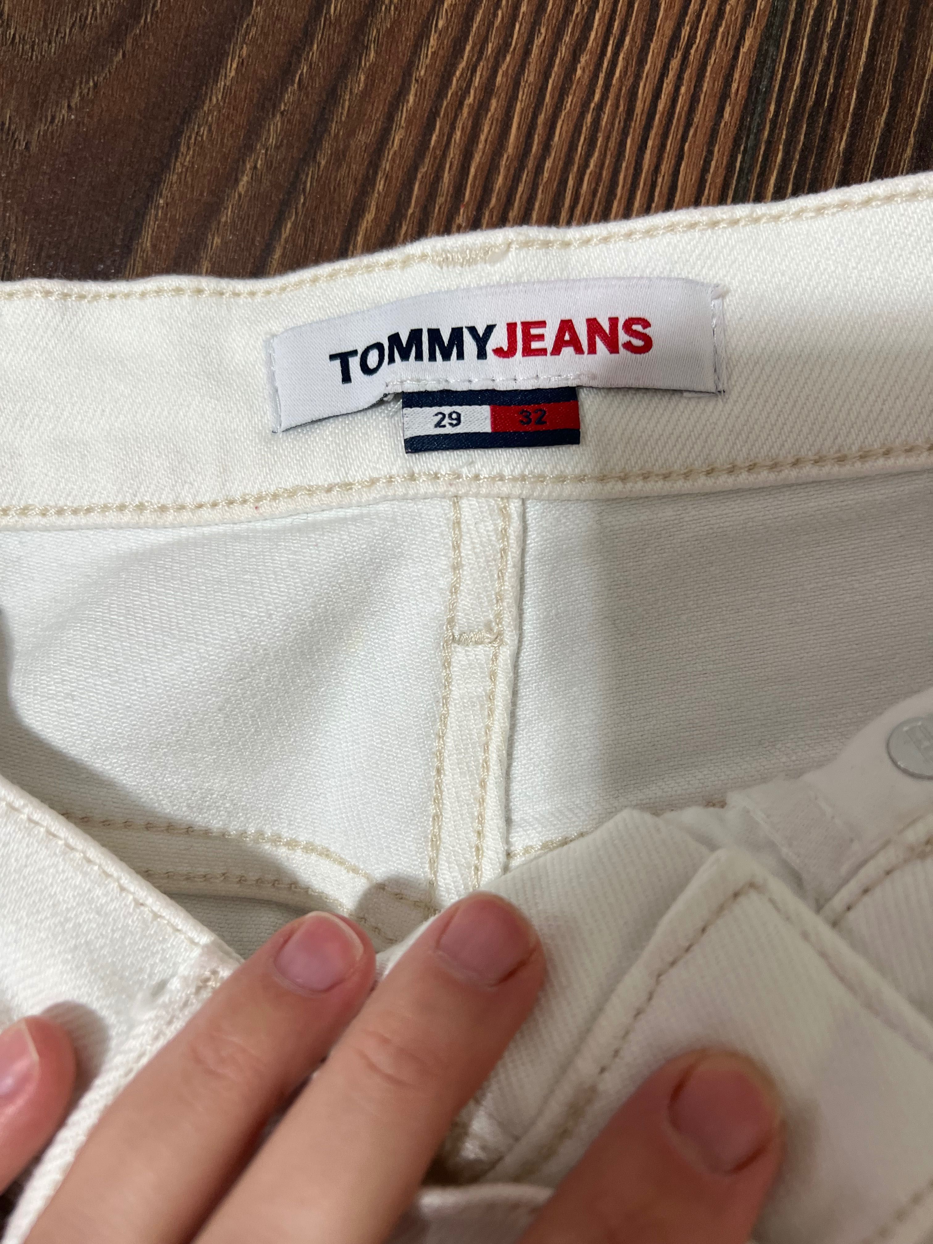 Джинсы новые Tommy