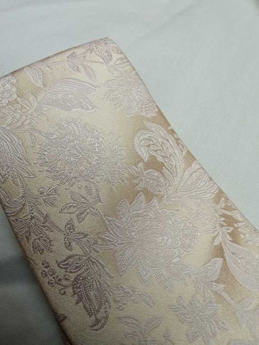 Krawat jedwab kremowy złoty Lars kwiaty