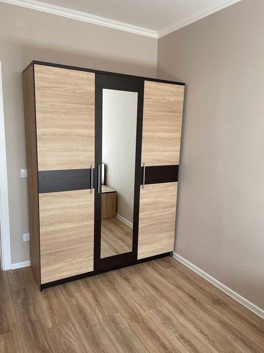 Шафа ТРИДВЕРНА, Нова шафа з дзеркалом, Шафа з полицями та вішаками