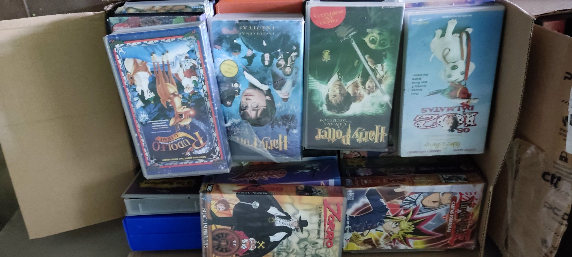 Varias vhs pokemon, zorro, harry Potter etc