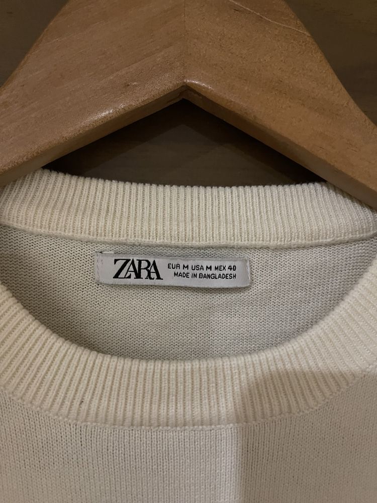 Zara Tshirt Tamanho M