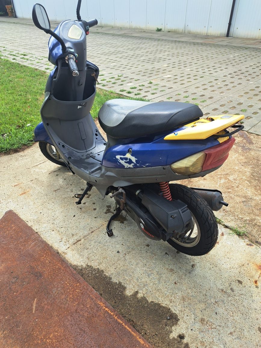 Skuter motorower 50cm3 ważne ubezpieczenie OC