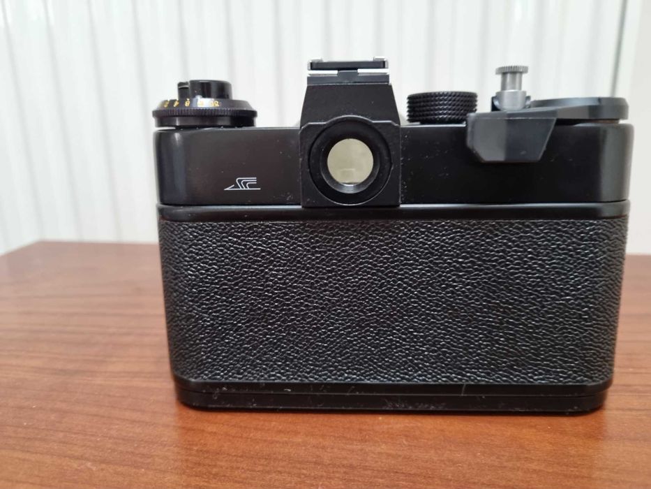 Zenit ET  fabrycznie nowy  aparat analogowy plus etui