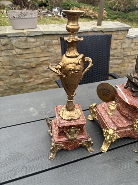 Антикварний камінний годинник канделябра підсвічники механічний