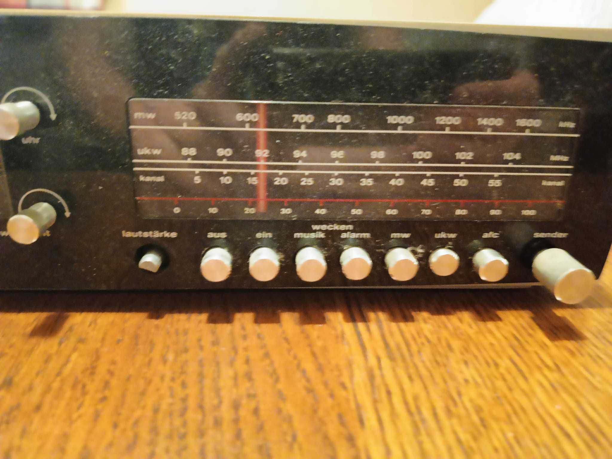 TELEFUNKEN digitale 101 Radio Zegar Klapkowy