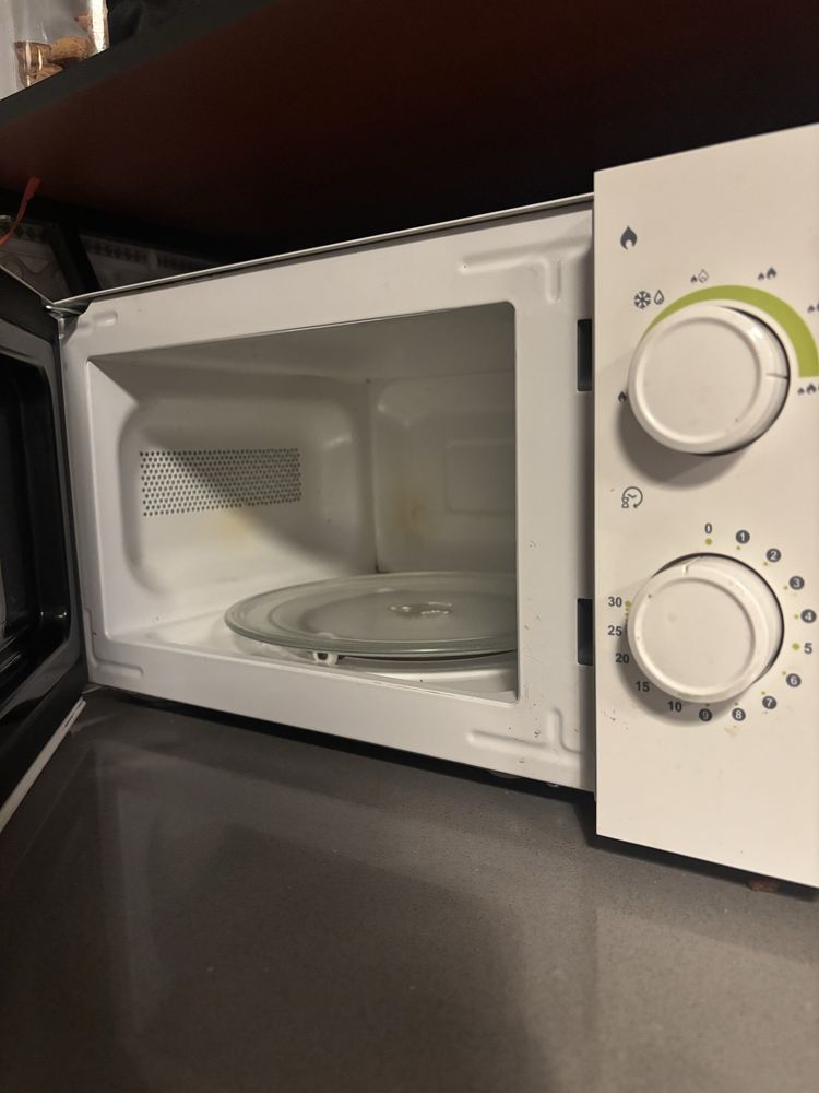 Microondas de 23L