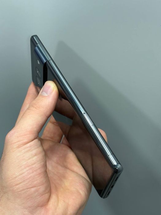 ГАРНИЙ Pixel 7 Pro 128Gb