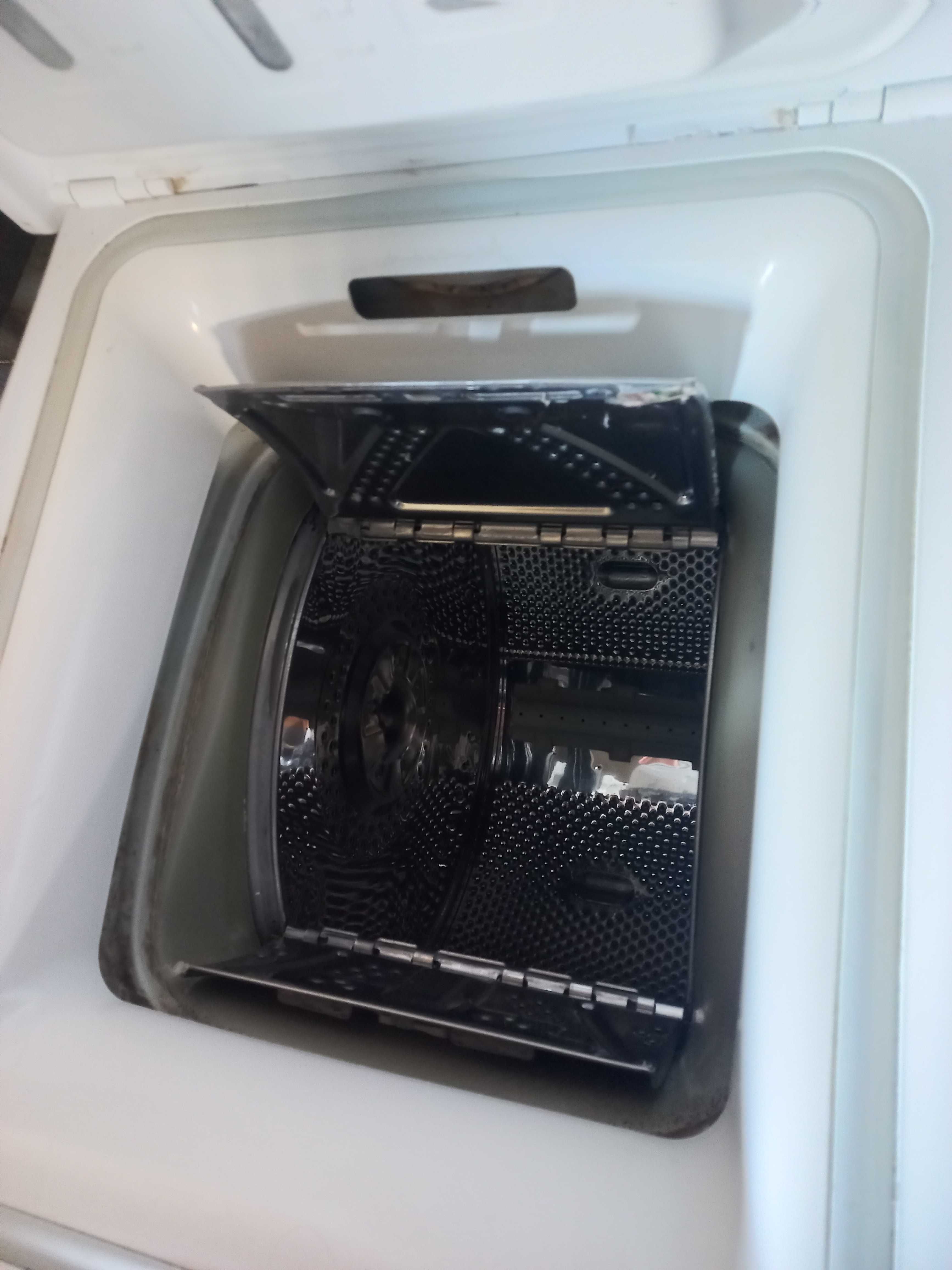 Pralka Whirpool AWE60110