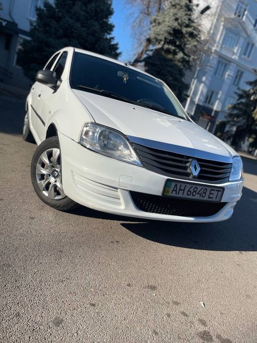 Продам Renault Logan 2010