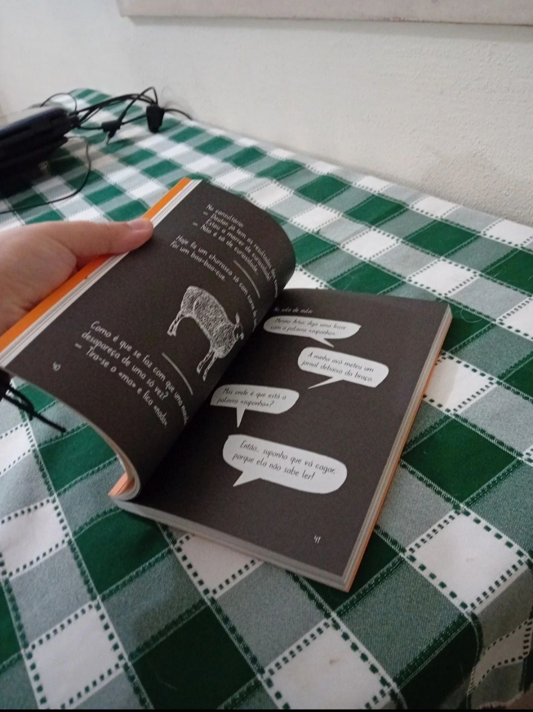 Livro  253 piadas secas