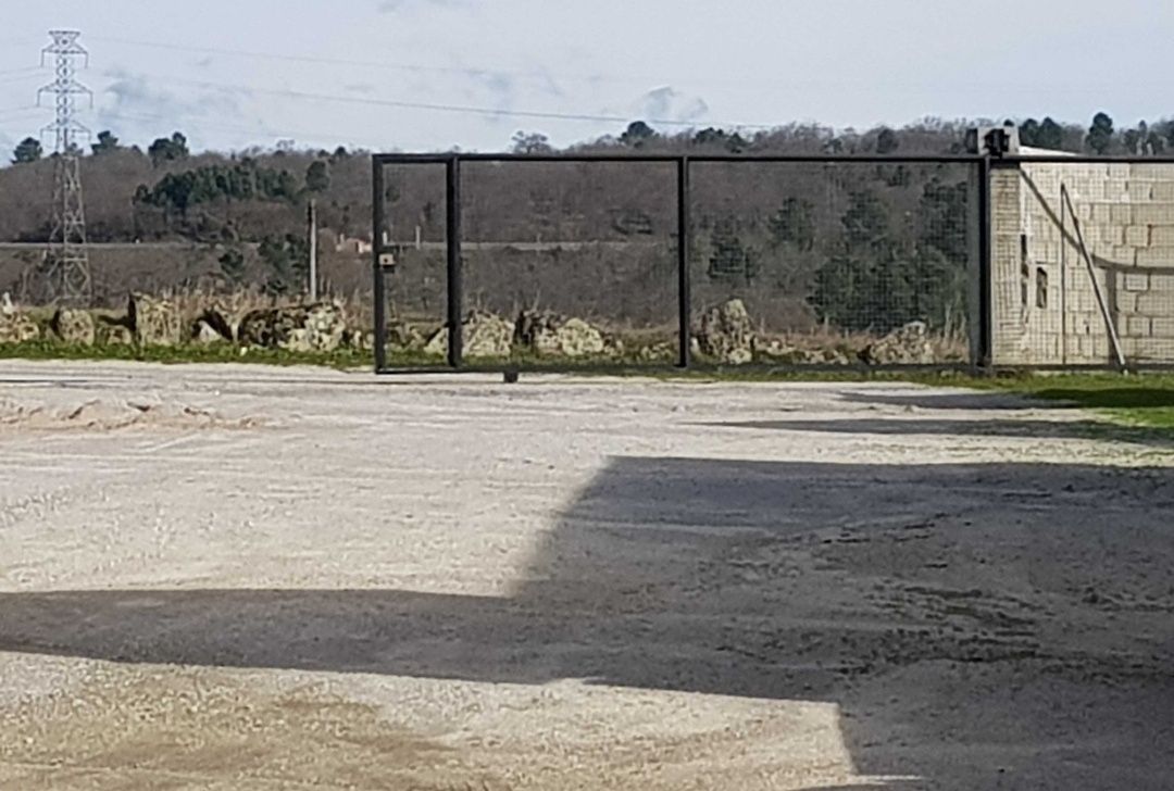 Moradia para reconstruir com terreno na Guarda