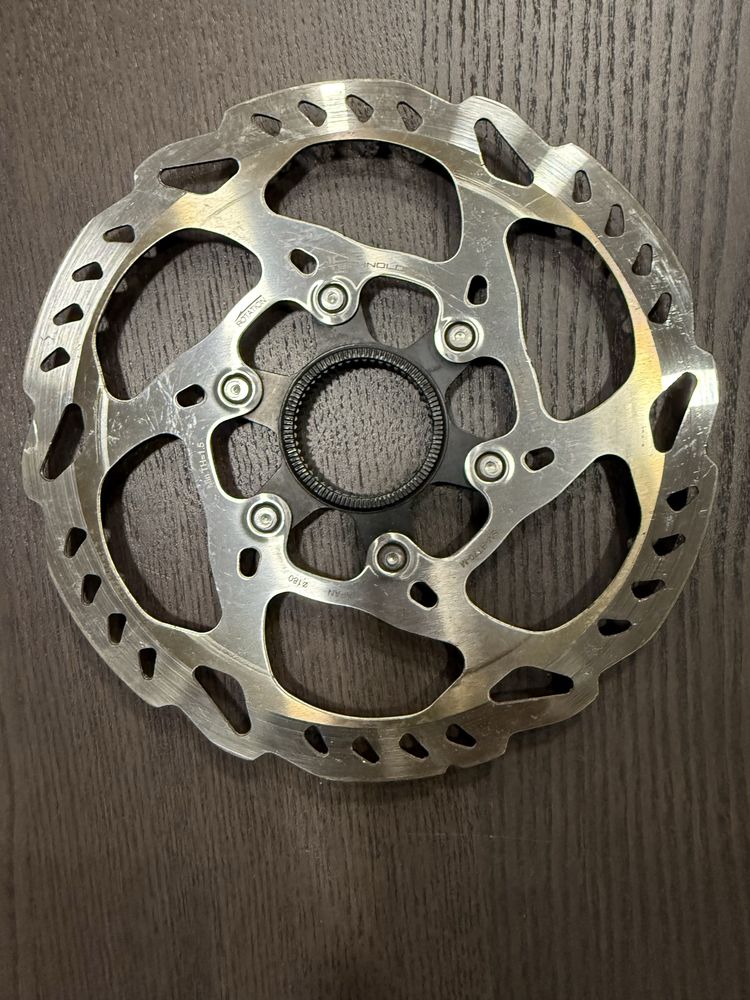 3 Tarcze hamulcowe Shimano 180 mm ice tech