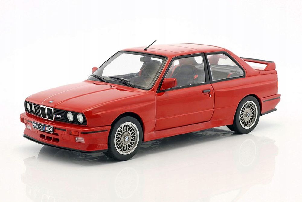 Solido BMW  M3 E30 1/18