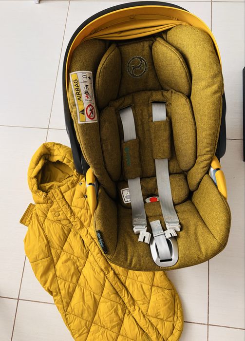 Автолюлька Cybex Cloud Z i-size. В подарунок адаптери та конверт