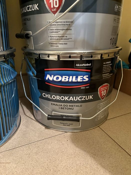 Nobiles emalia do metalu i betonu.