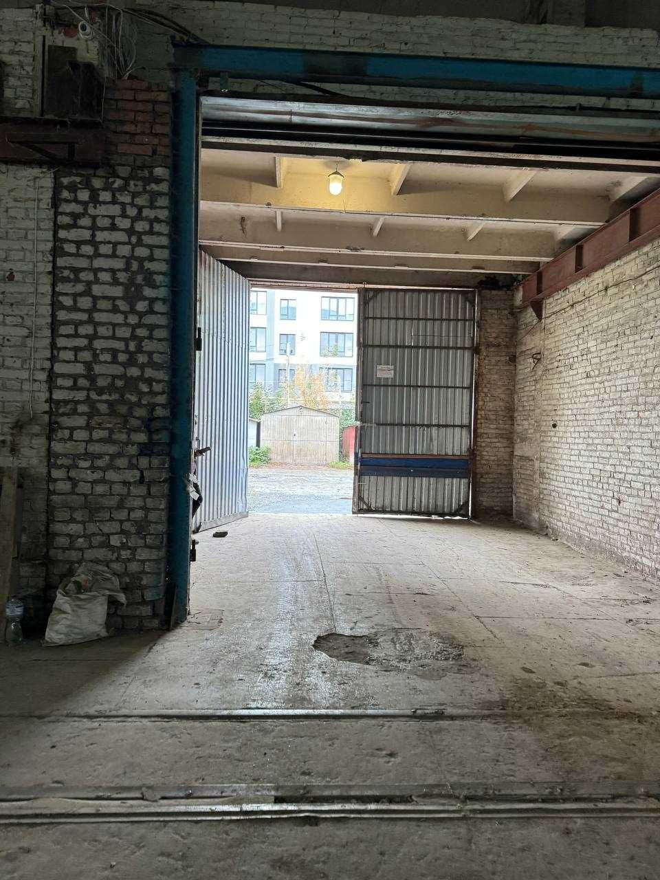 Складське приміщення 700 м.км.